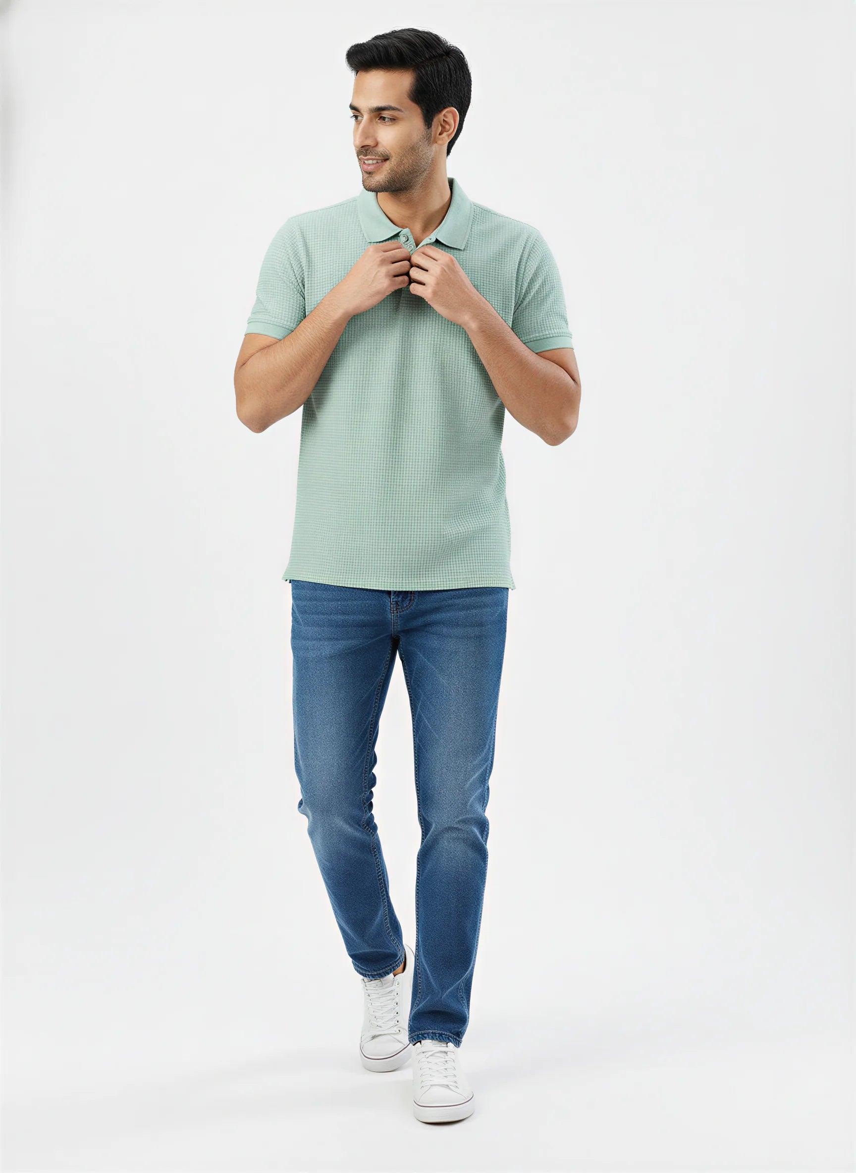 Men T-Shirt Solid Green Regular Fit