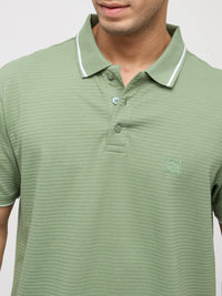 Men T-Shirt Solid Green Regular Fit