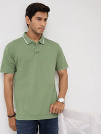 Men T-Shirt Solid Green Regular Fit
