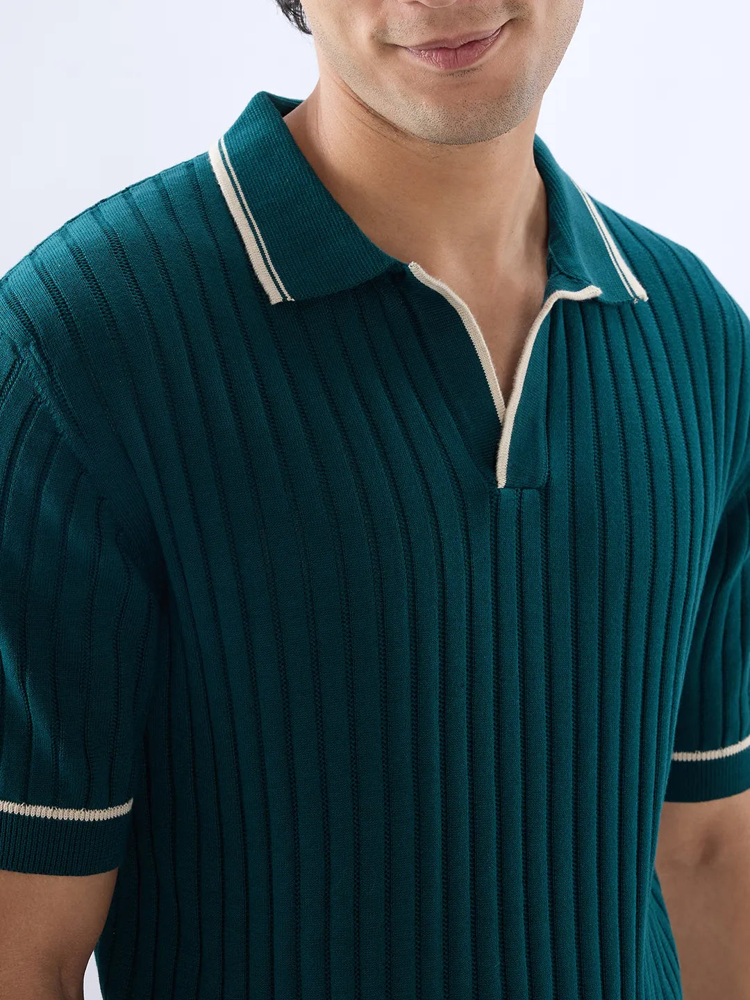 Men T-Shirt Solid Green Regular Fit