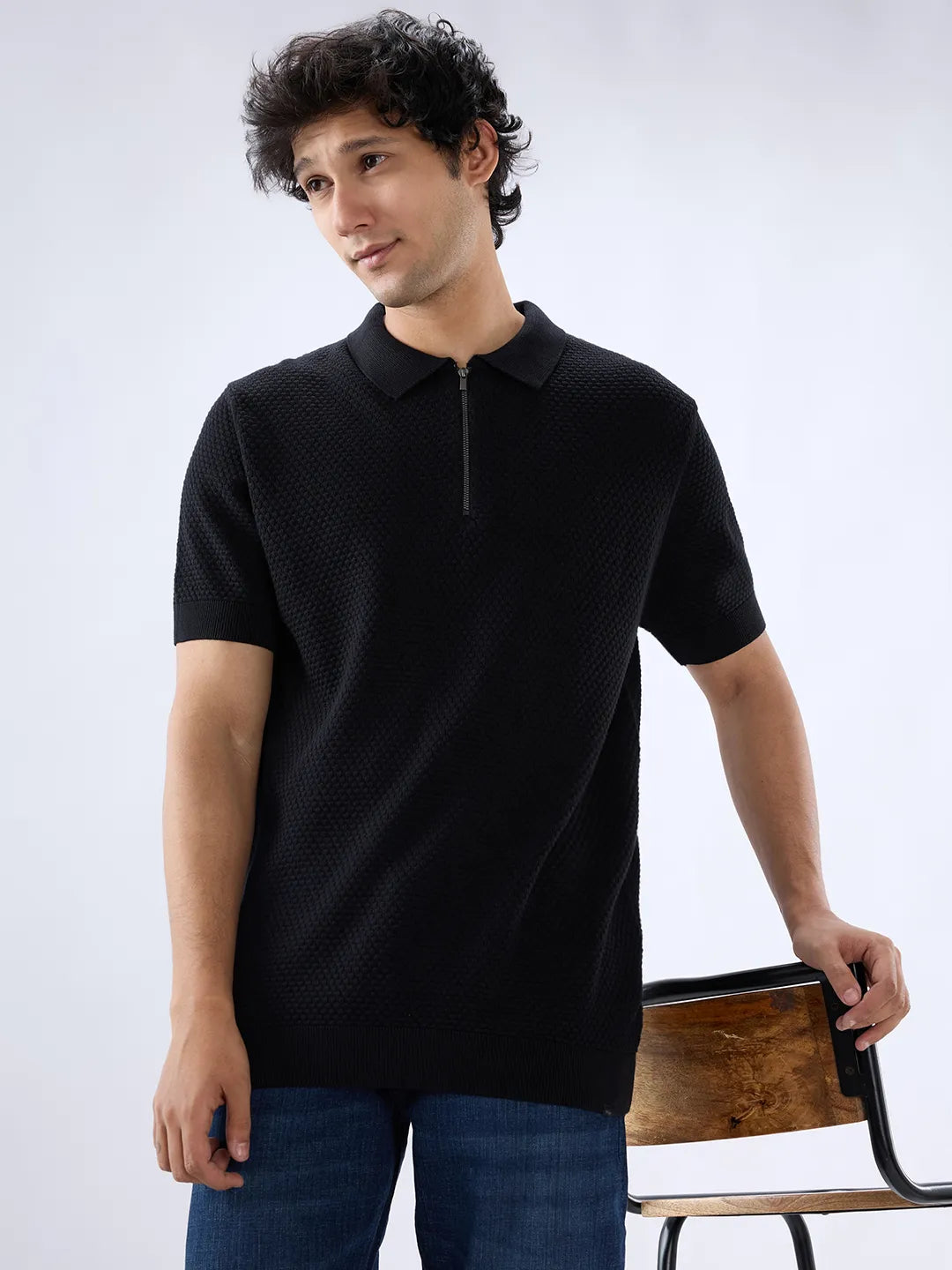 Men T-Shirt Solid Black Regular Fit