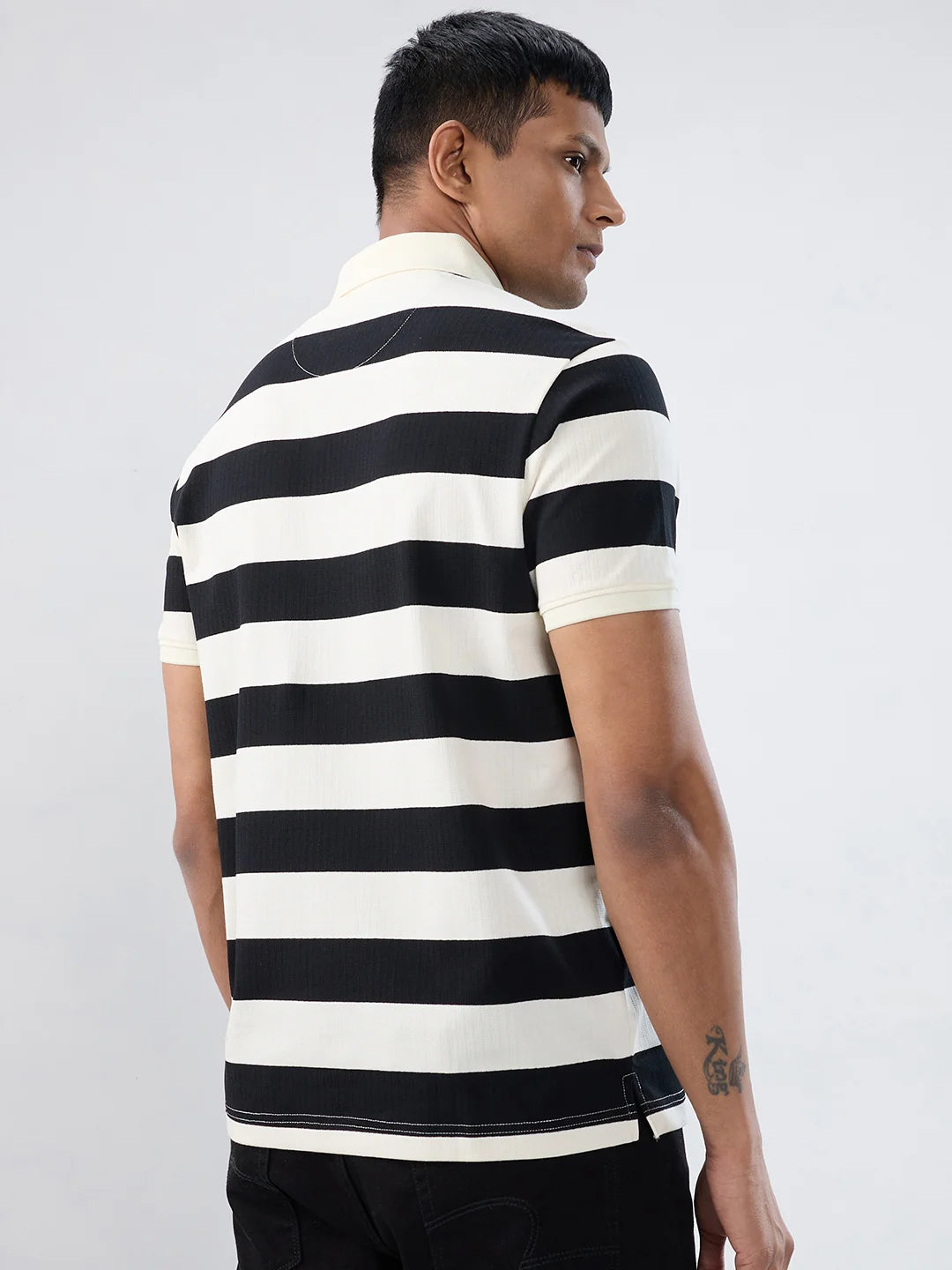 Men T-Shirt Stripe Black Regular Fit