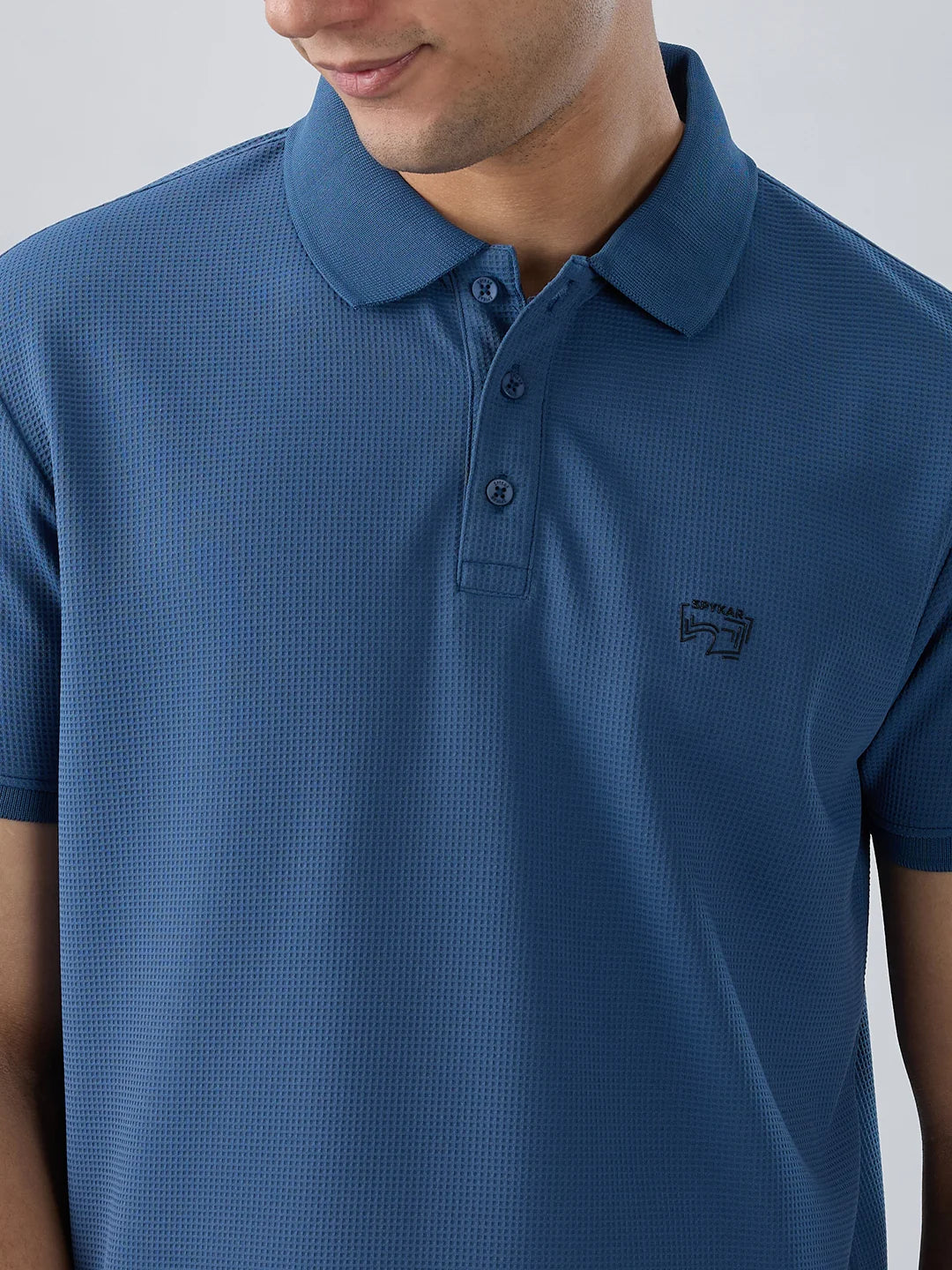Men T-Shirt Textured Blue Regular Fit
