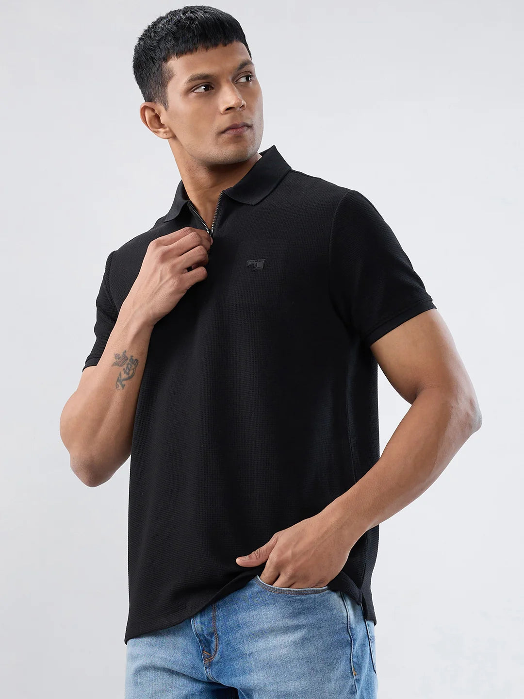 Men T-Shirt Textured Black Regular Fit