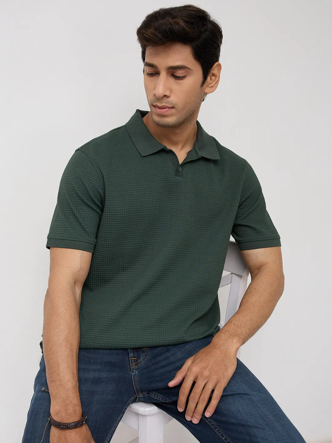 Men T-Shirt Textured Green Regular Fit