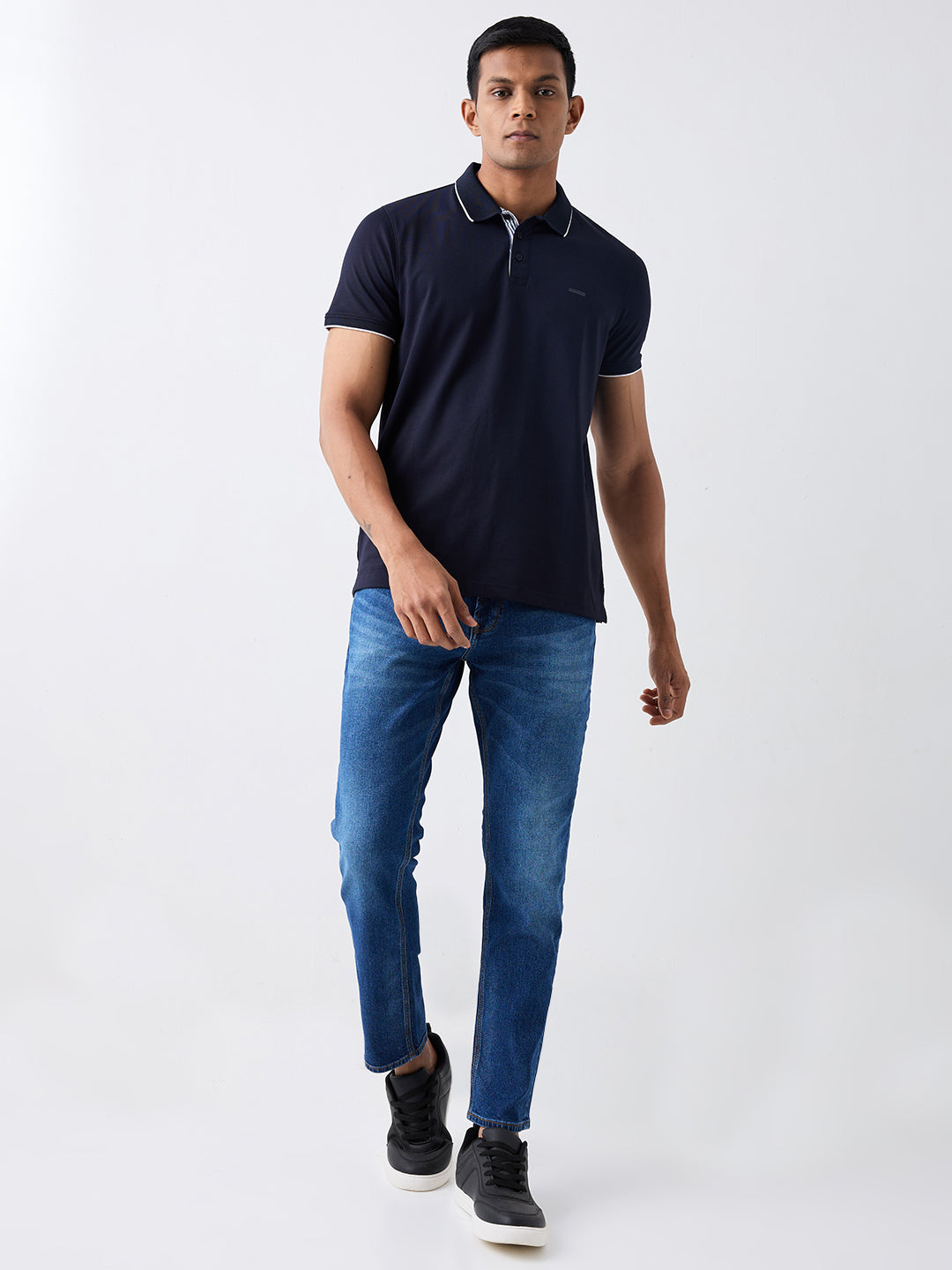 Spykar Navy Blue Slim Fit Casual T-Shirts For Men