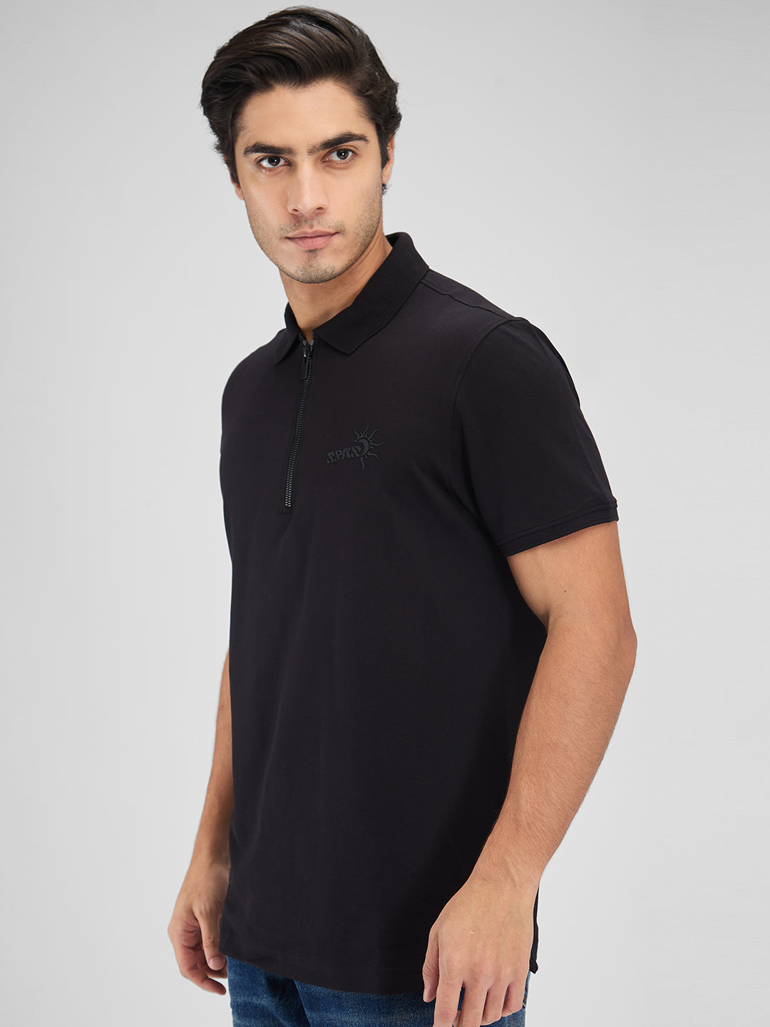 Spykar Men Solid Black Slim Fit Half Sleeves T-Shirt