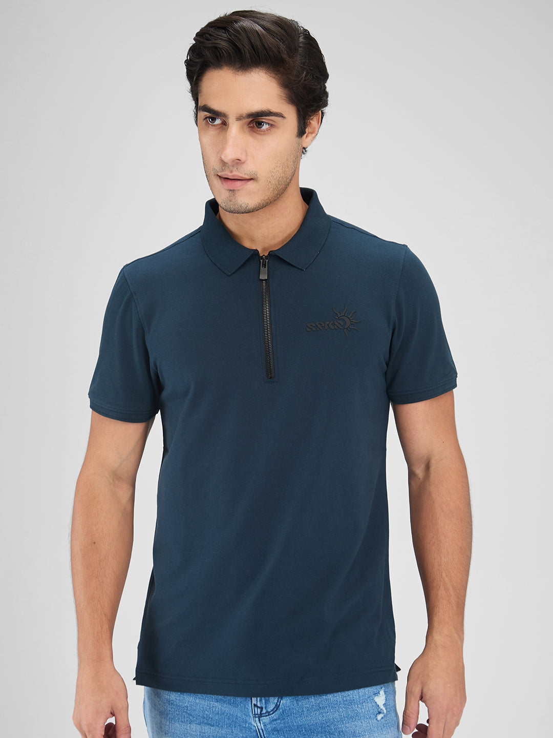 Men T-Shirt Blue Solid Slim Fit