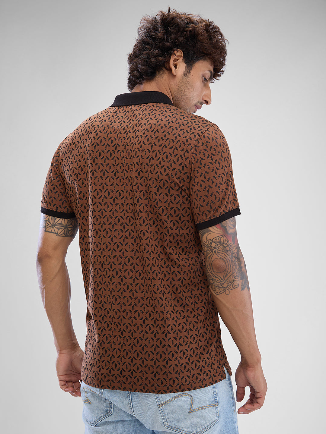 Spykar Bison Brown Cotton Half Sleeve  Tshirt For Men