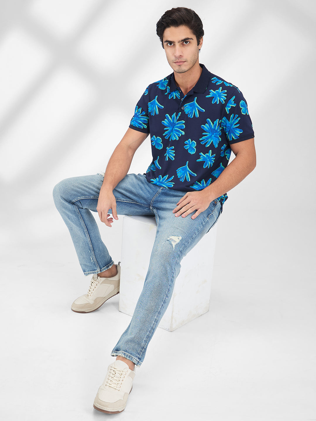 Men T-Shirt Blue Print Slim Fit