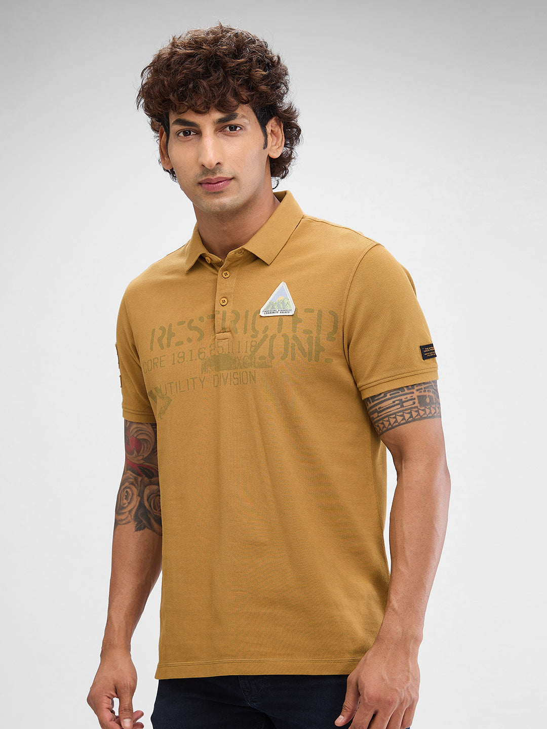 Spykar Khaki Cotton Half Sleeve  Tshirt For Men