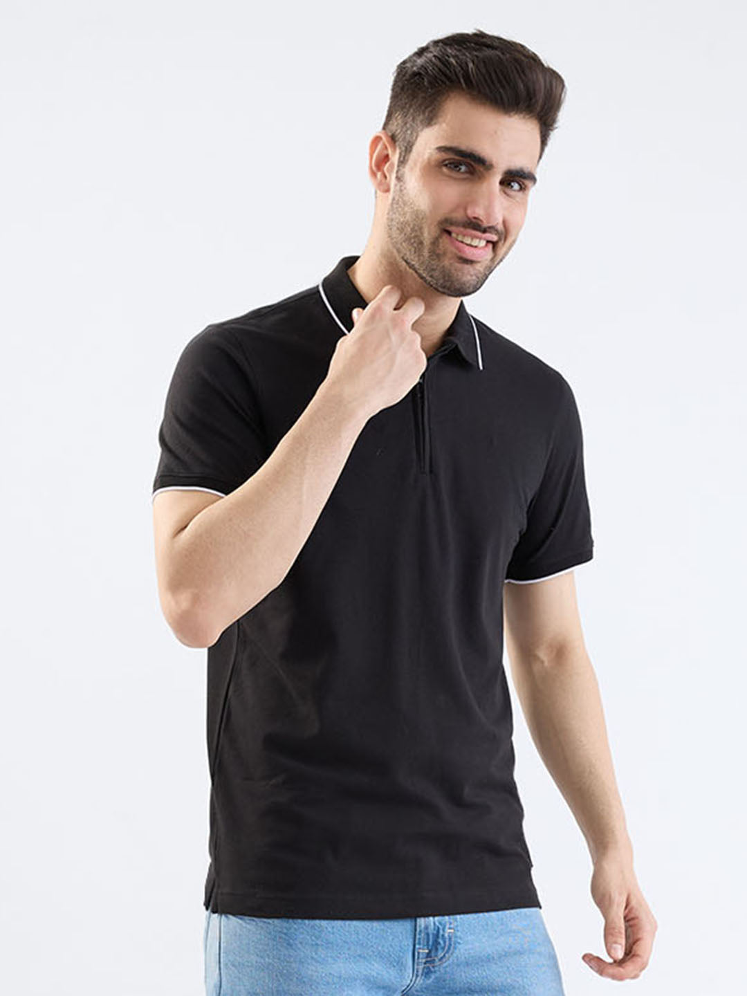 Spykar Black Slim Fit Casual T-Shirt For Men