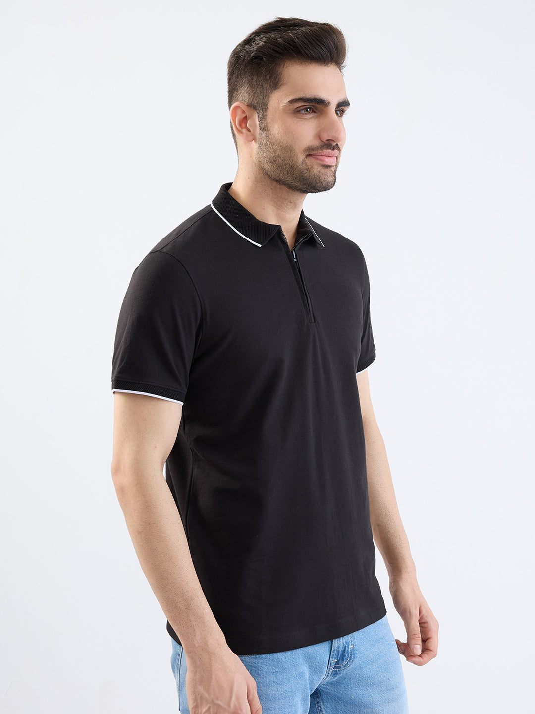 Men T-Shirt Black Slim Fit