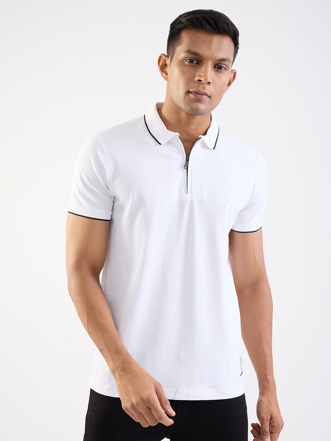 Spykar White Slim Fit Casual T-Shirt For Men