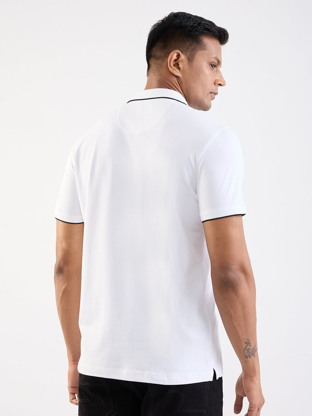 Spykar White Slim Fit Casual T-Shirt For Men