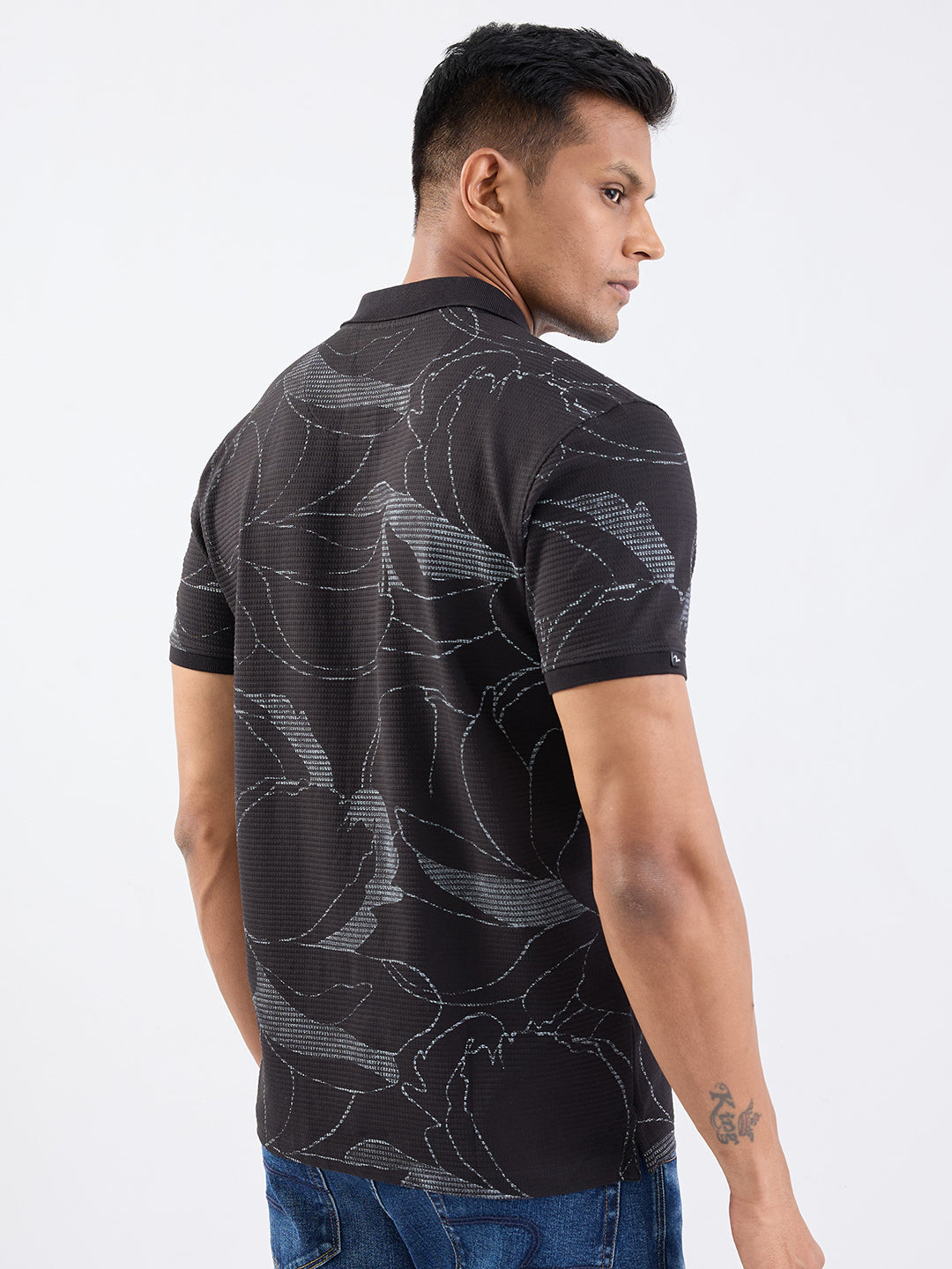 Spykar Black Slim Fit Casual T-Shirt For Men