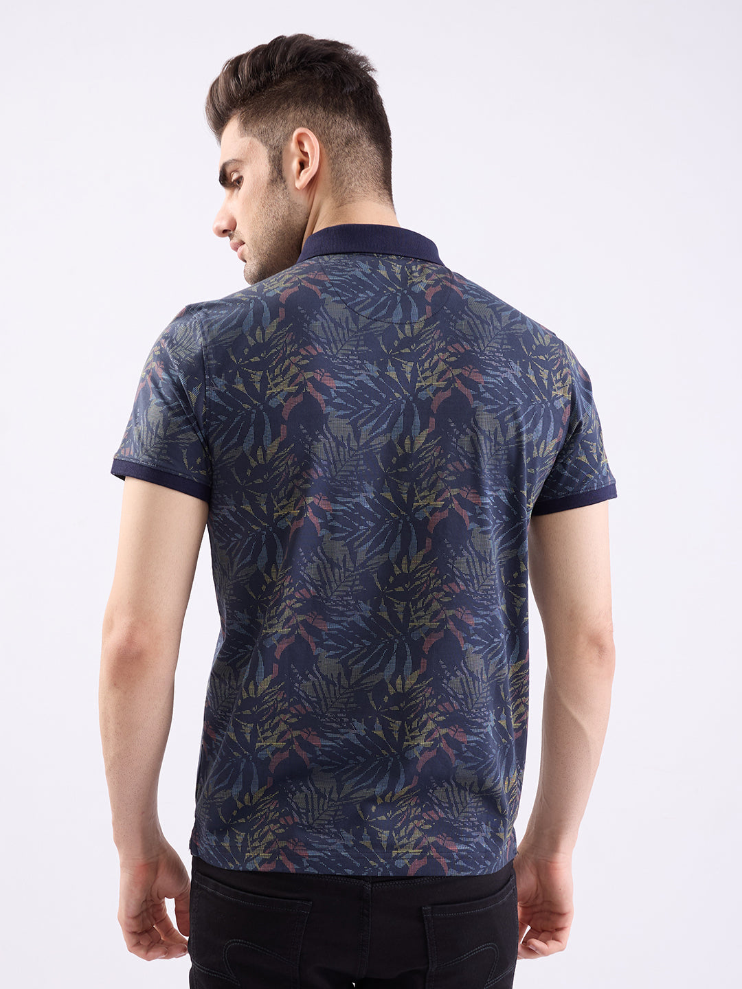Spykar Black Slim Fit Casual T-Shirt For Men