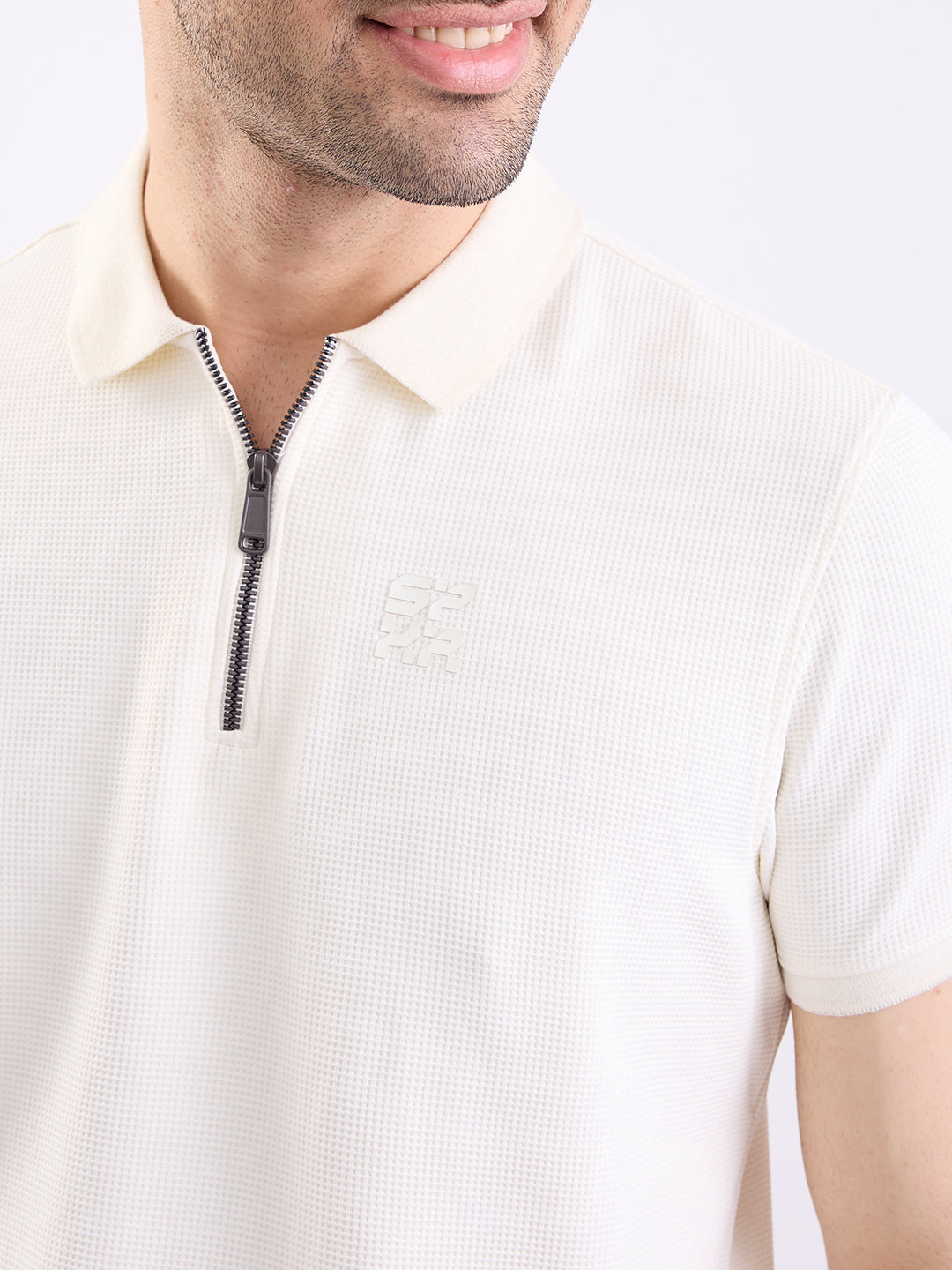 Spykar Off White Slim Fit Casual T-Shirt For Men