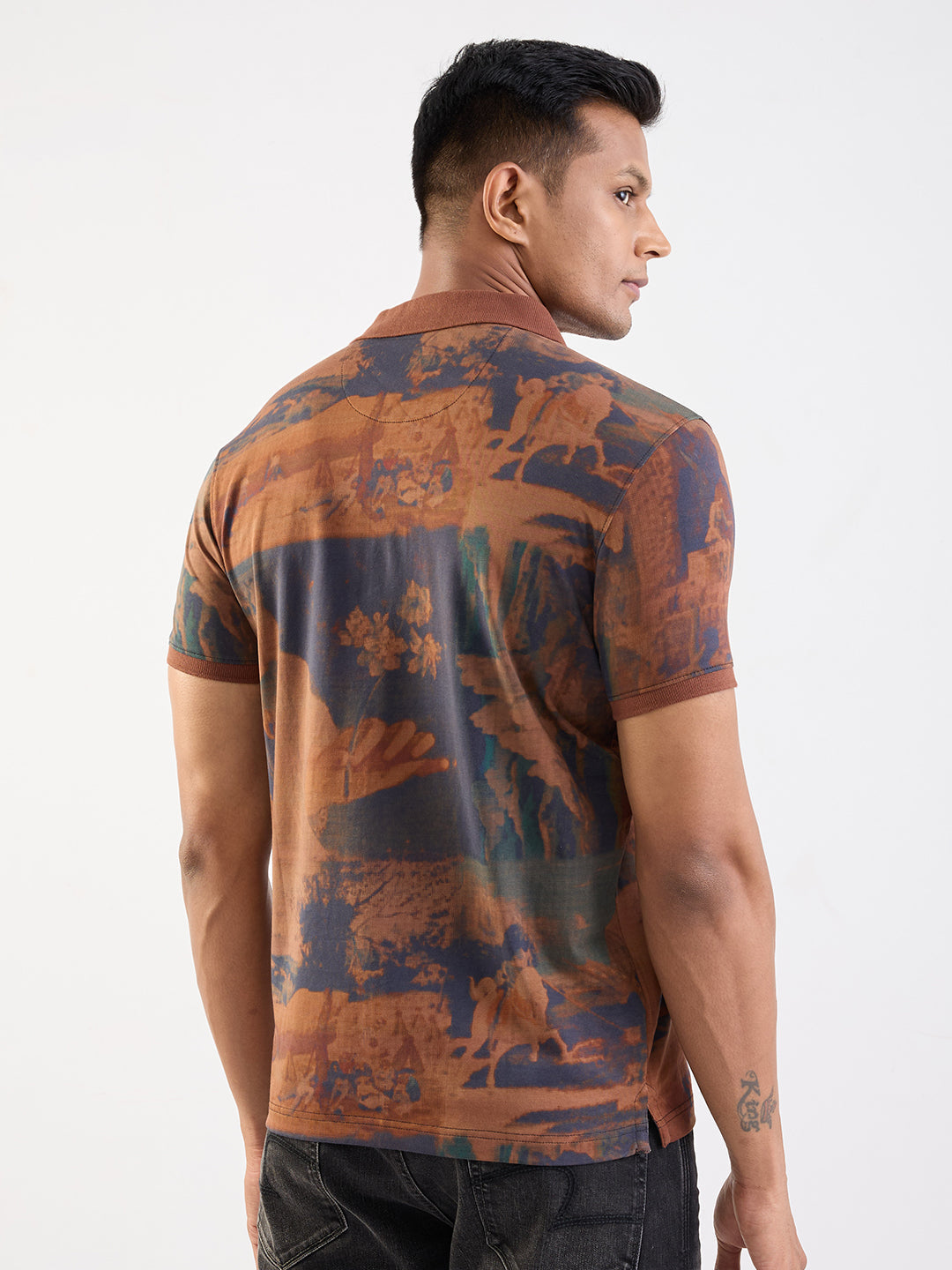 Men T-Shirt Brown Slim Fit