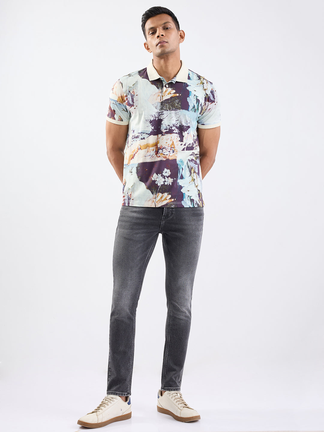 Spykar Off White Slim Fit Casual T-Shirt For Men