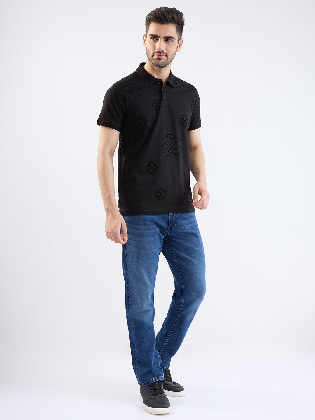 Men T-Shirt Black Slim Fit
