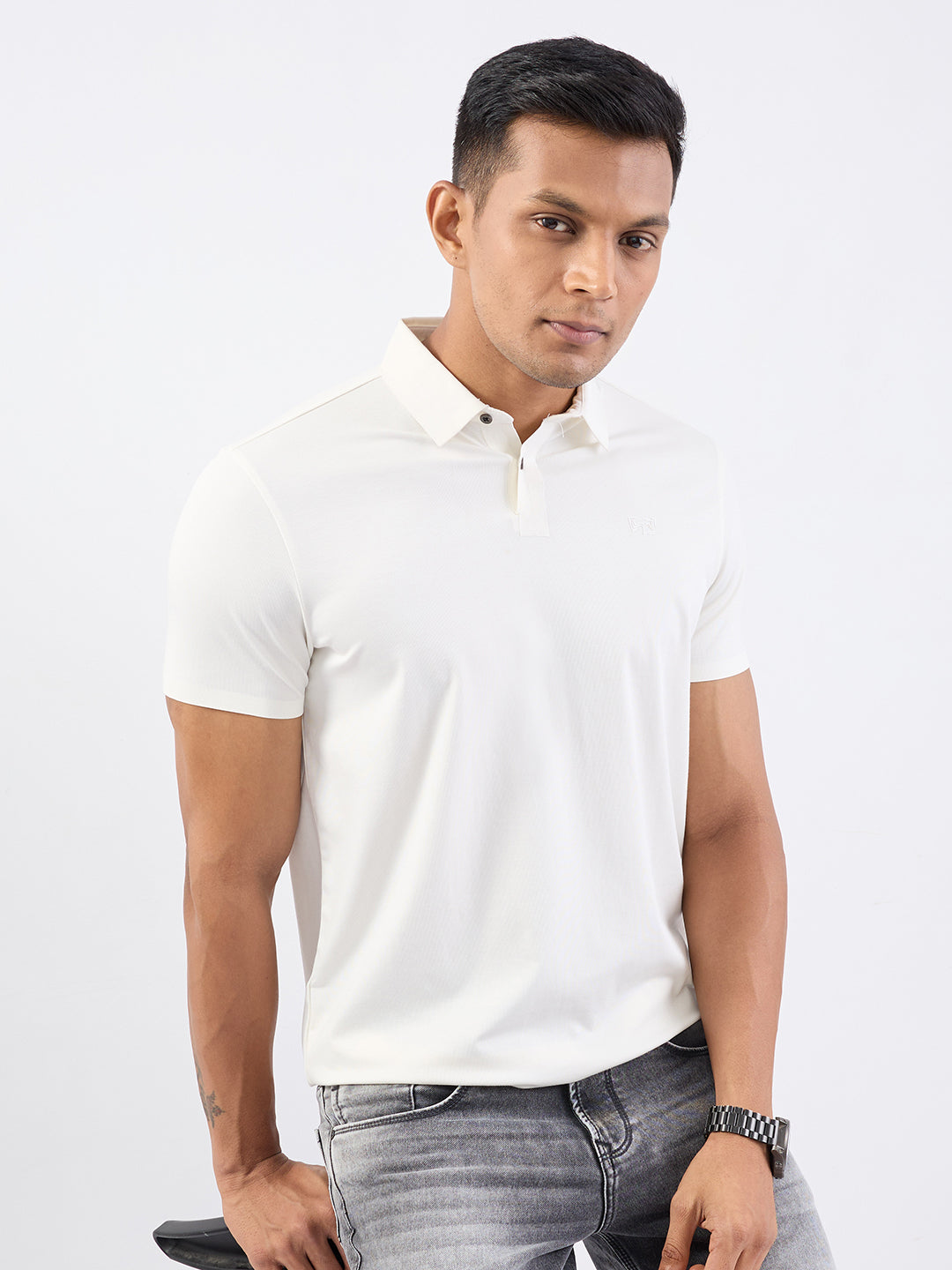 Spykar Off White Slim Fit Casual T-Shirt For Men