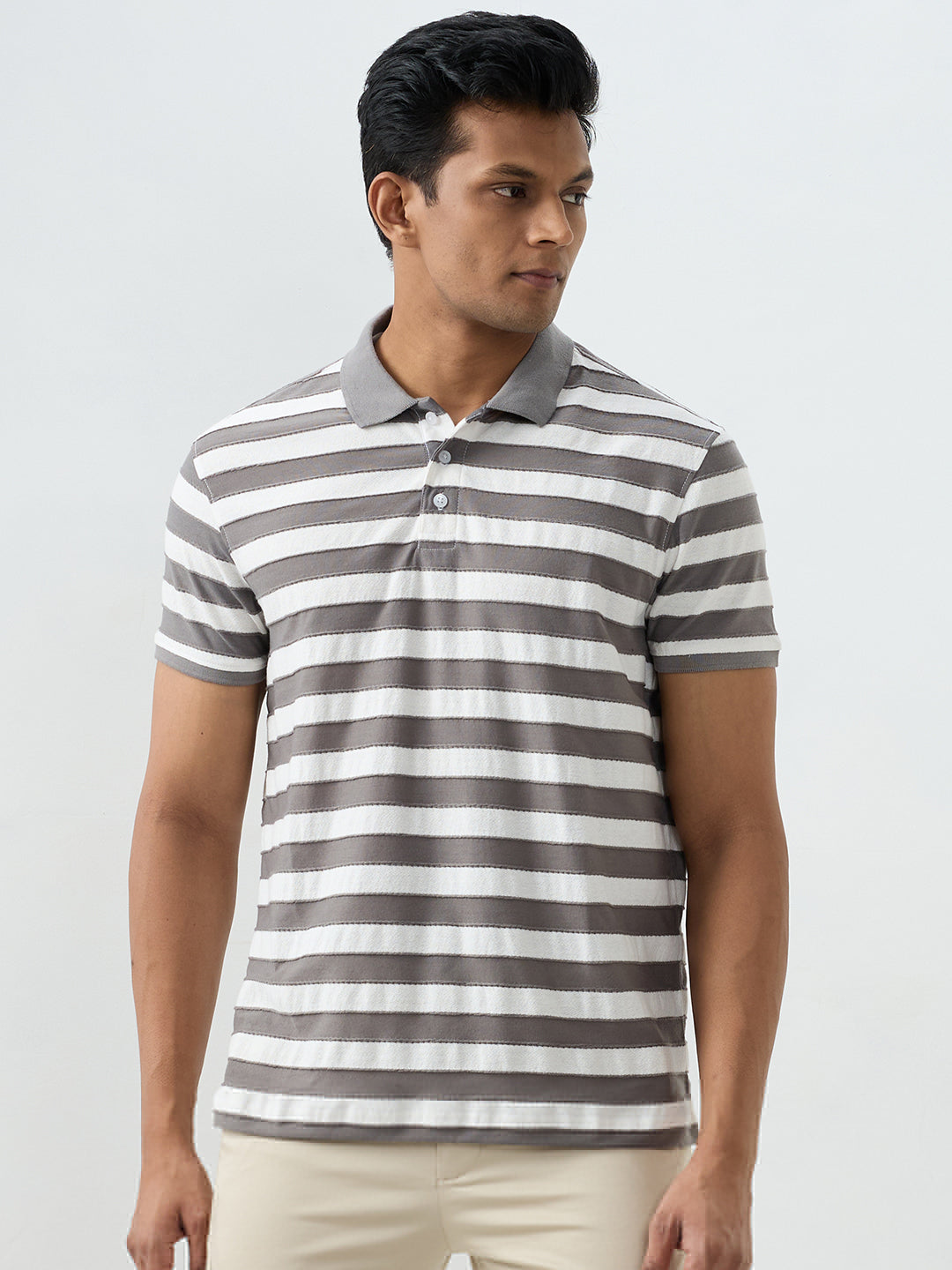 Men T-Shirt Grey Slim Fit