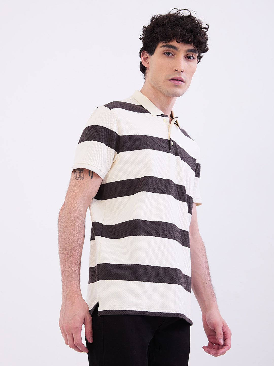 Spykar Charcoal Grey Slim Fit Casual T-Shirt For Men
