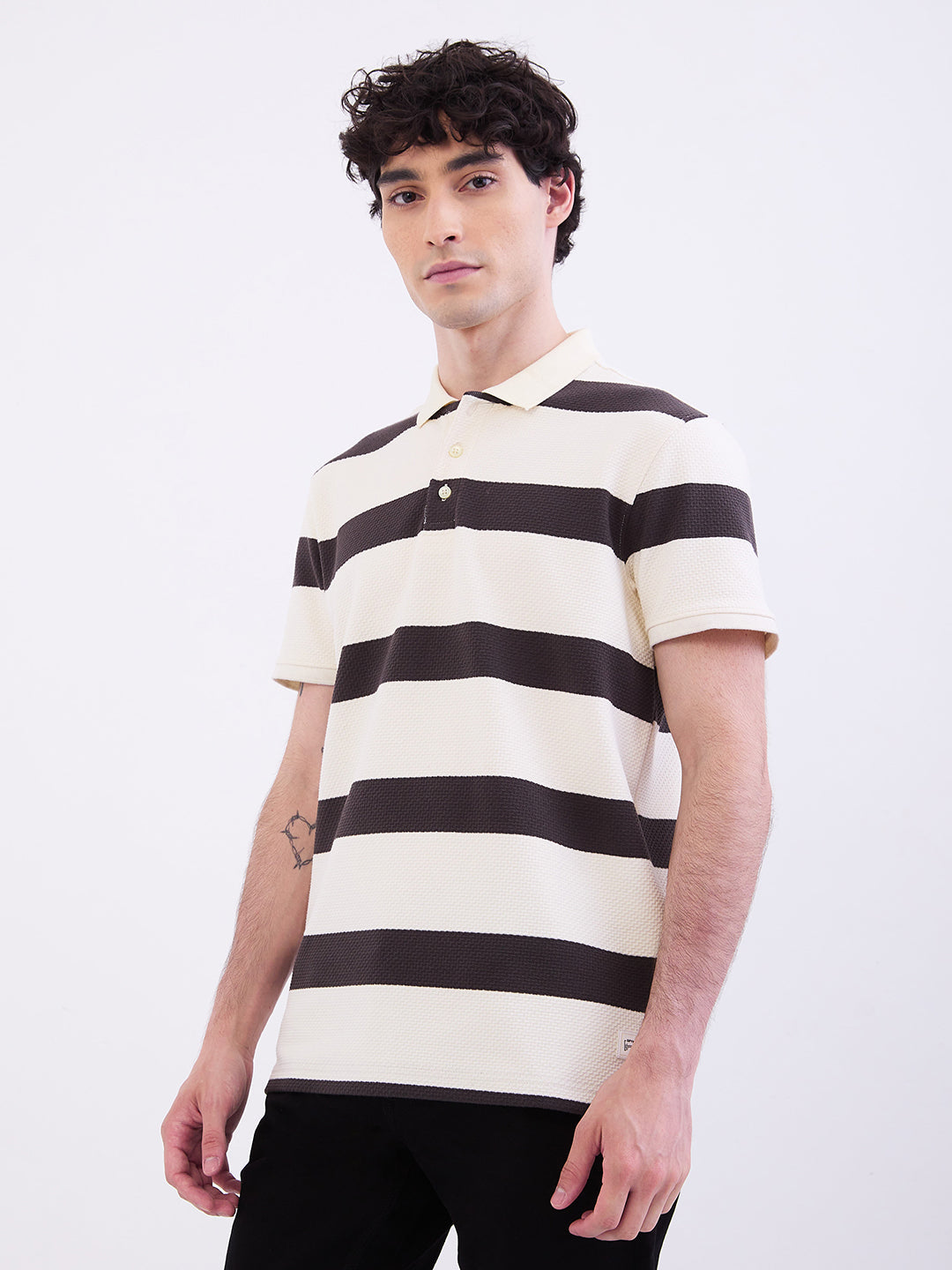 Spykar Charcoal Grey Slim Fit Casual T-Shirt For Men