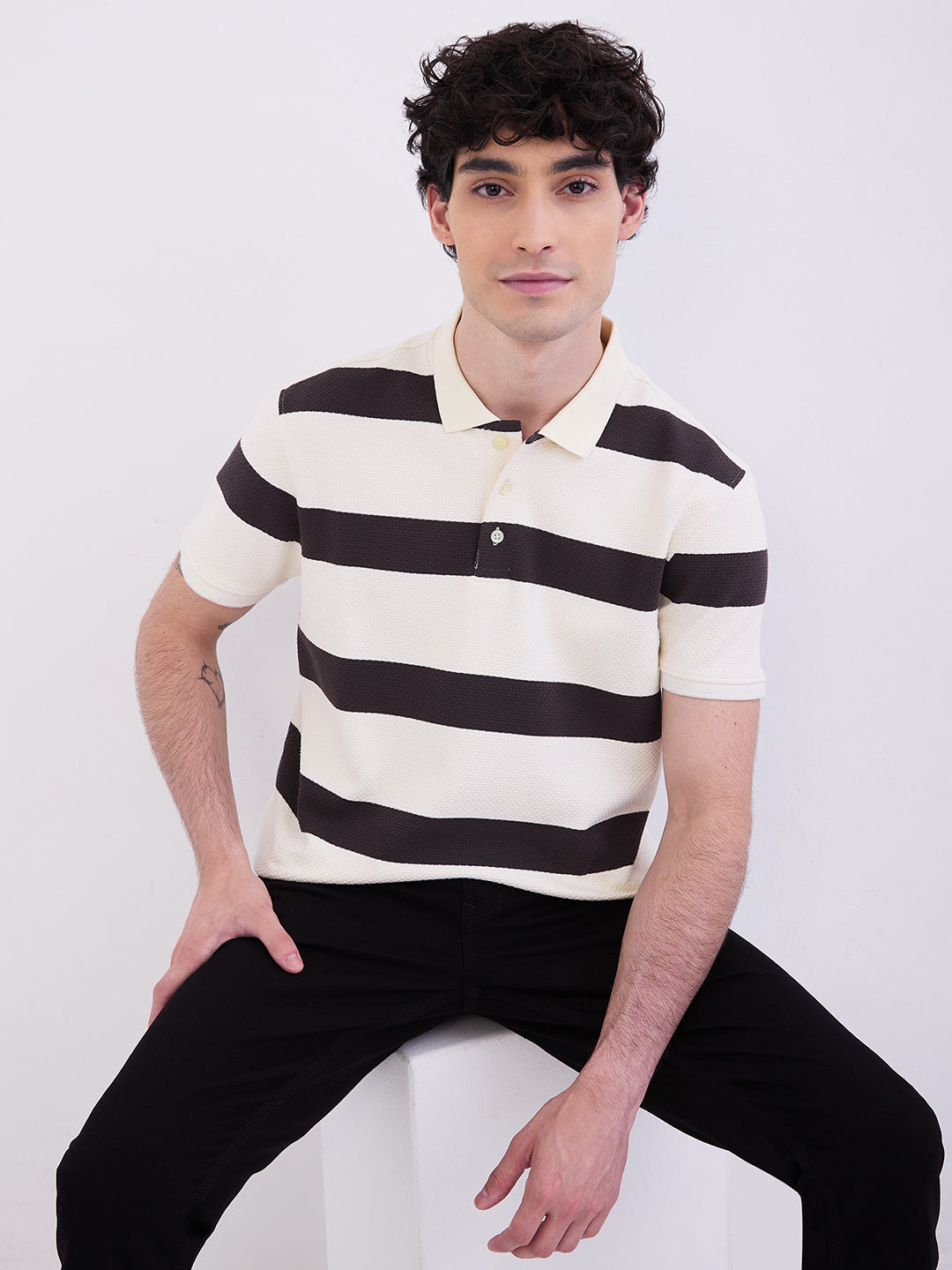 Spykar Charcoal Grey Slim Fit Casual T-Shirt For Men