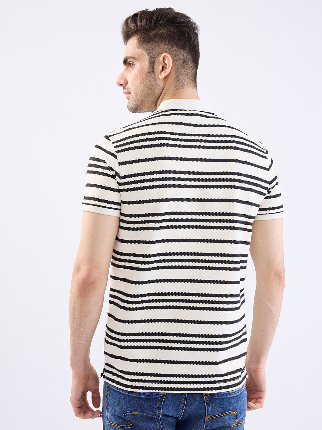 Spykar Off White Slim Fit Casual T-Shirt For Men