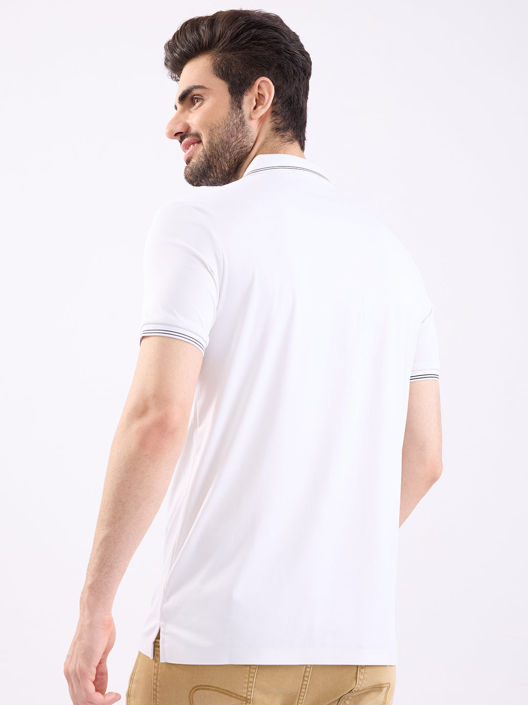 Spykar White Slim Fit Casual T-Shirt For Men