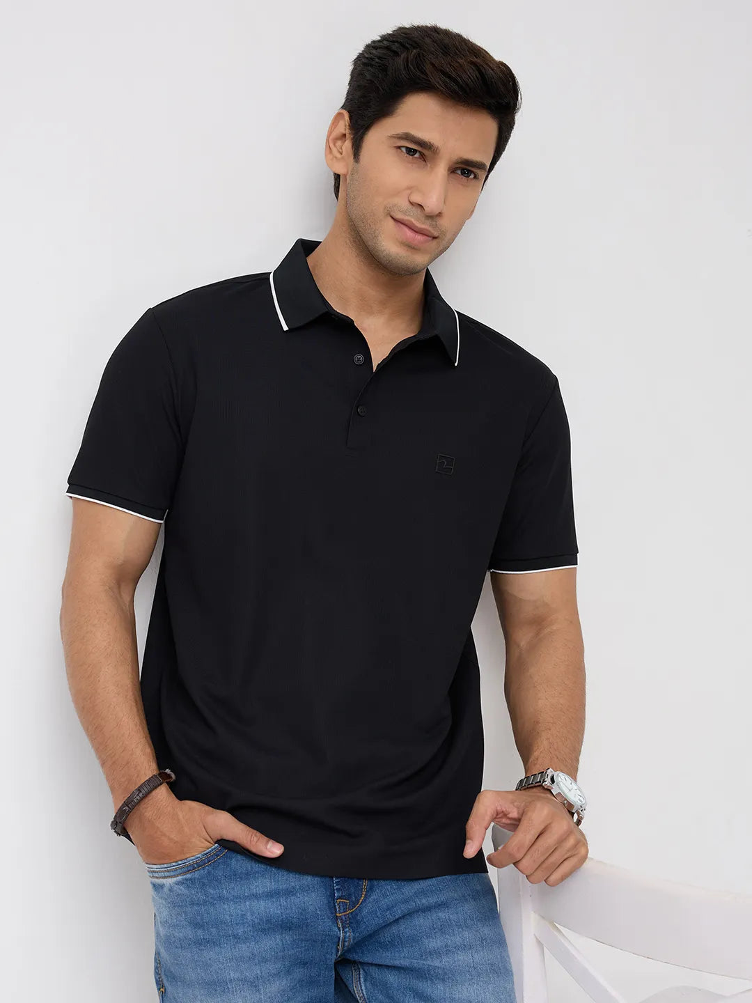 Men T-Shirt Textured Black Regular Fit