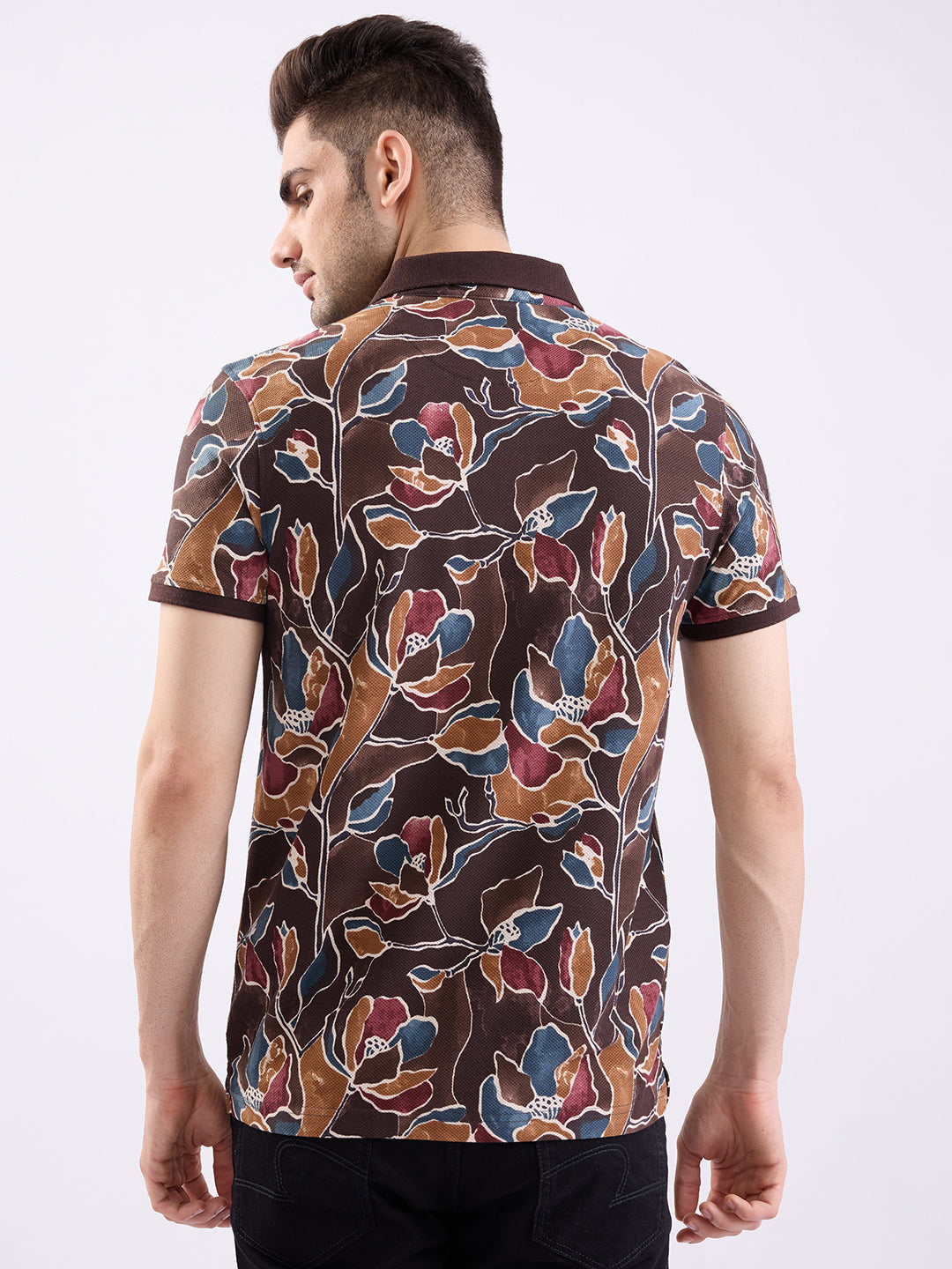 Men T-Shirt Brown Slim Fit