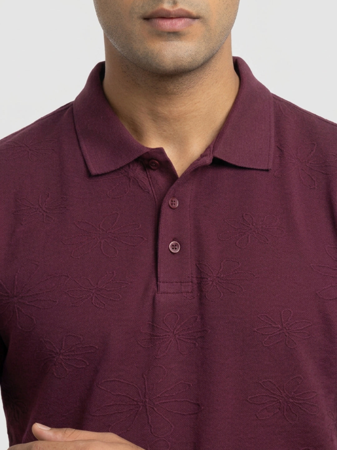 Men T-Shirt Textured Maroon Regular Fit