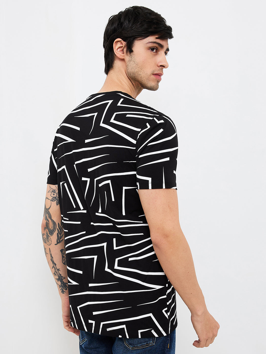 Spykar Black Slim Fit Printed Half Sleeve T-Shirt For Men