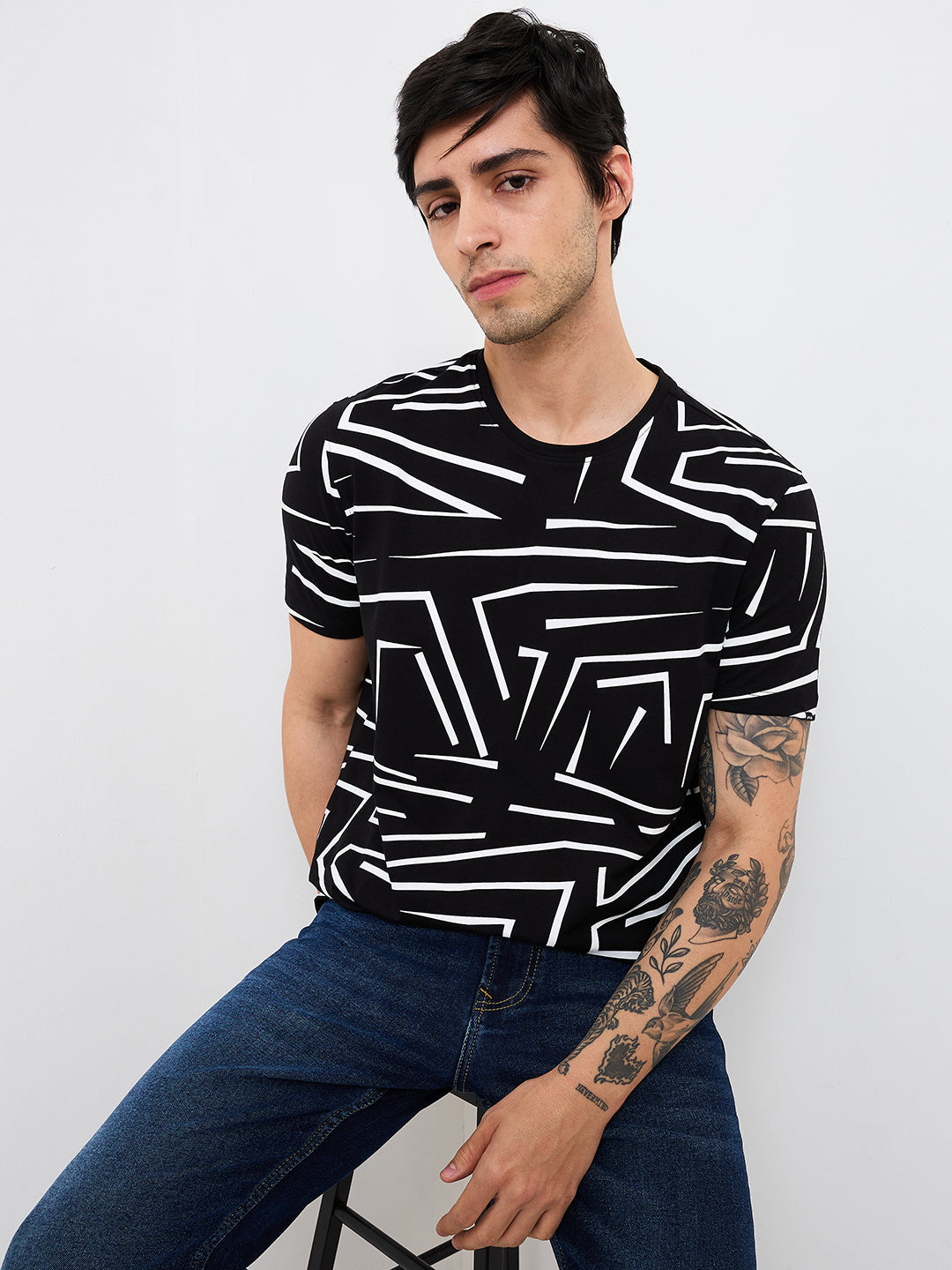 Spykar Black Slim Fit Printed Half Sleeve T-Shirt For Men