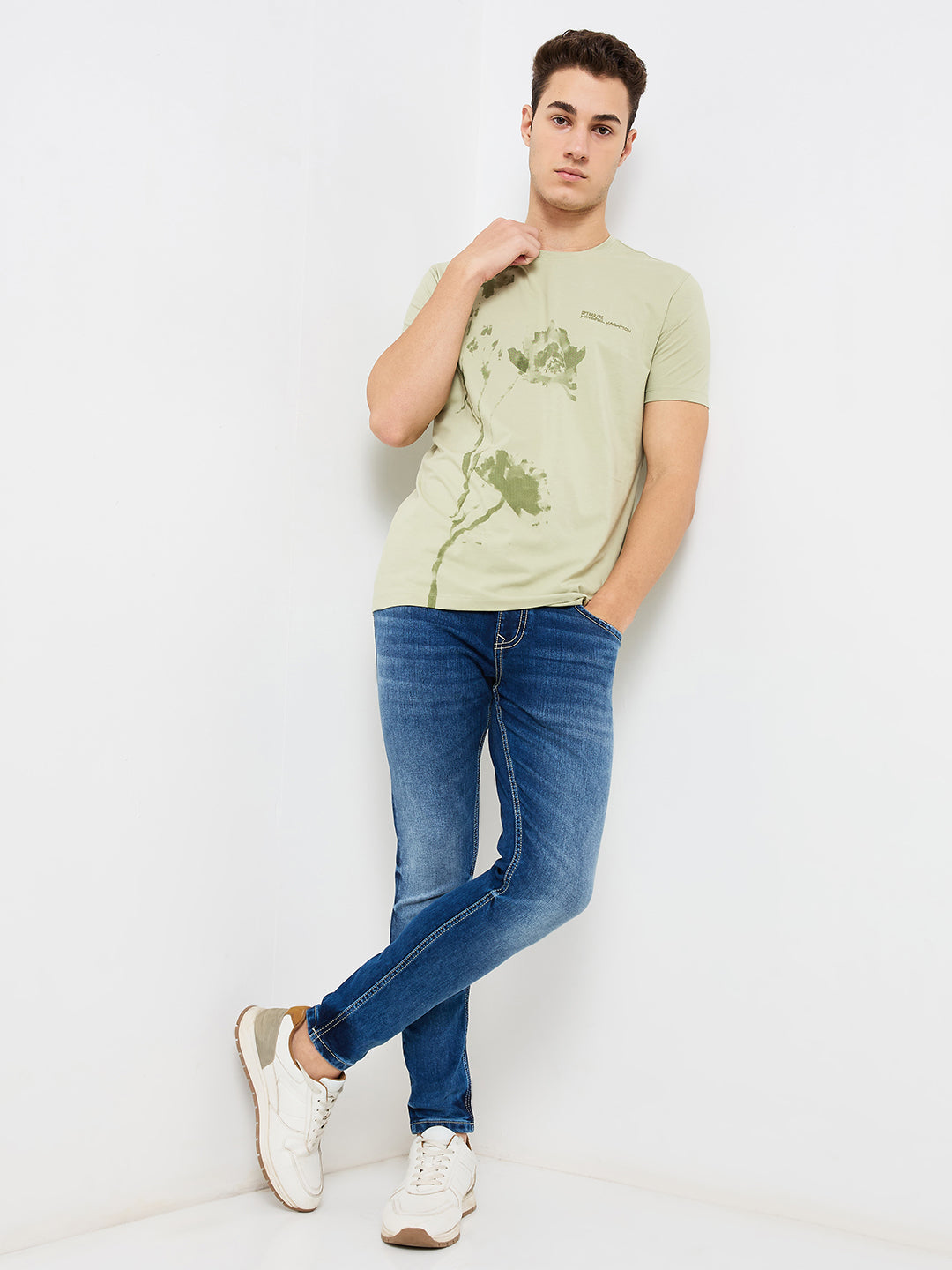 Spykar Green Slim Fit Solid Half Sleeve T-Shirt For Men