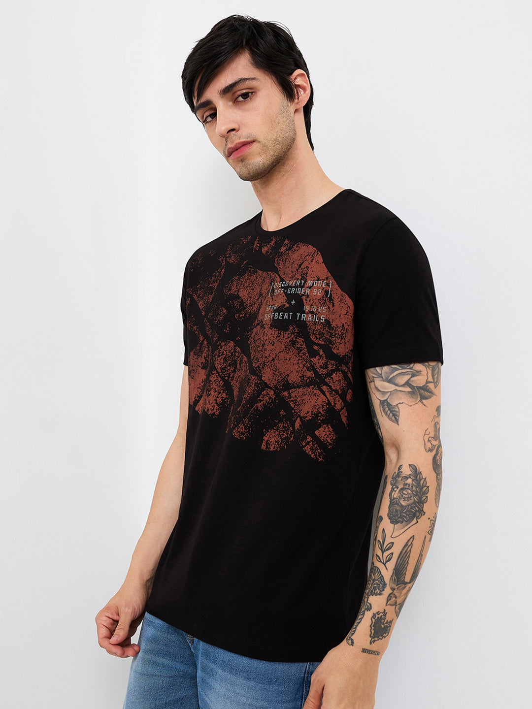 Spykar Black Slim Fit Solid Half Sleeve T-Shirt For Men