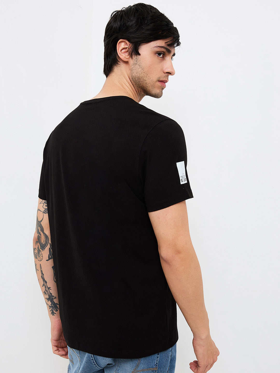 Spykar Black Slim Fit Solid Half Sleeve T-Shirt For Men