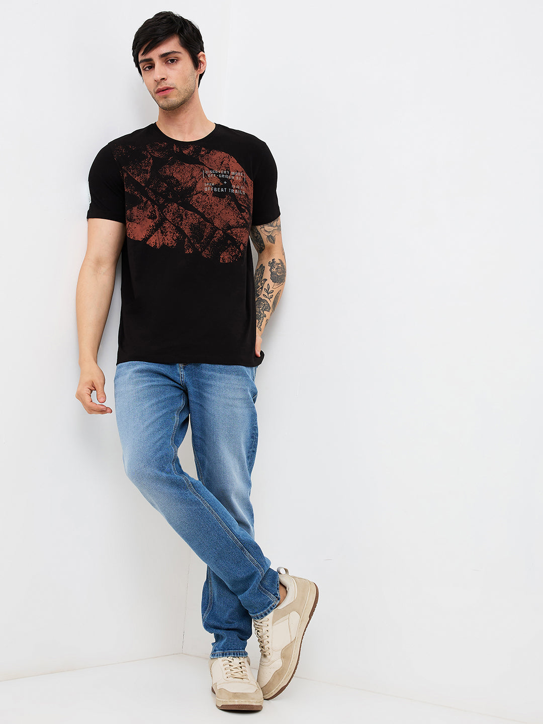 Spykar Black Slim Fit Solid Half Sleeve T-Shirt For Men