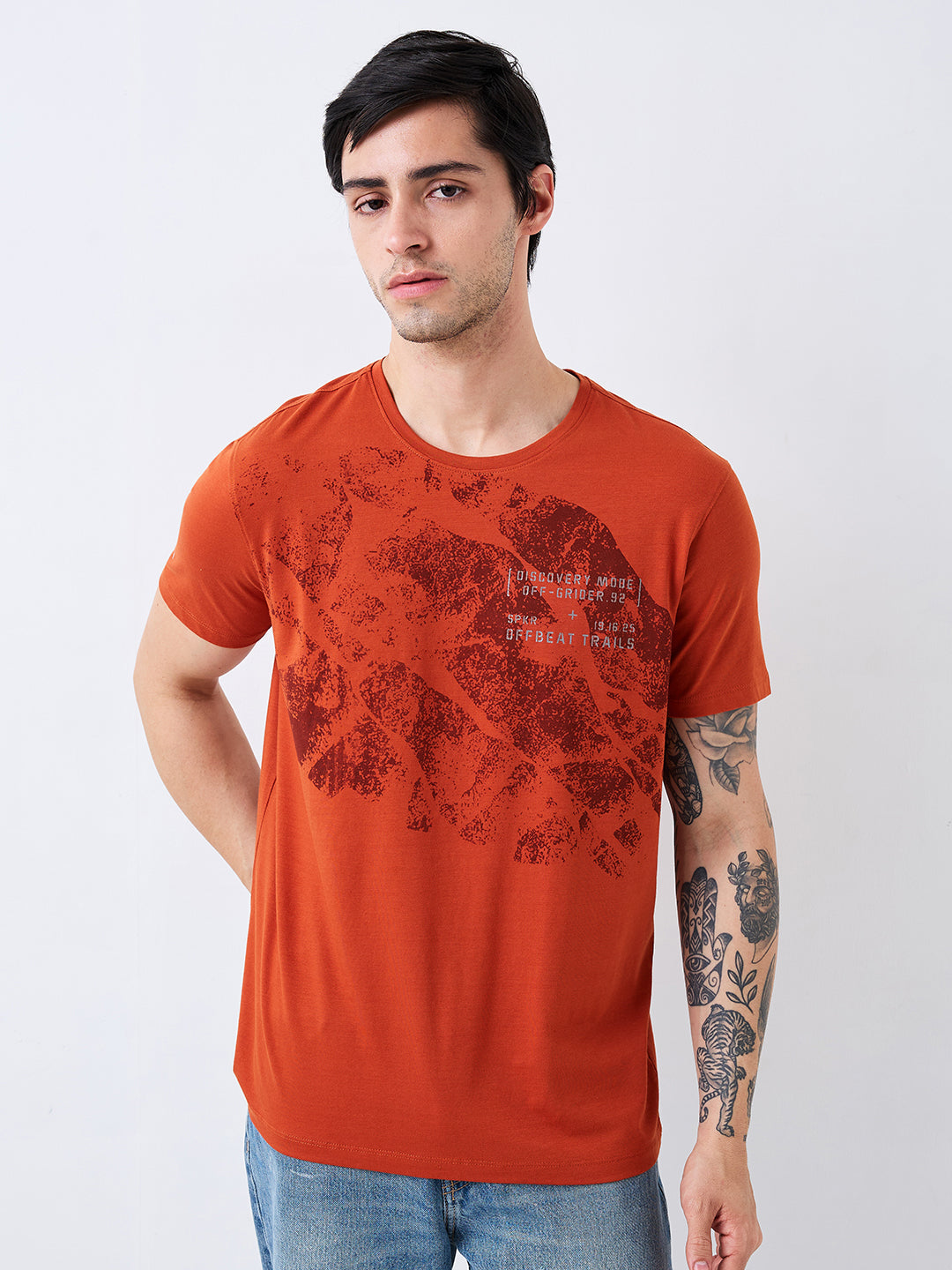 Spykar Brown Slim Fit Solid Half Sleeve T-Shirt For Men