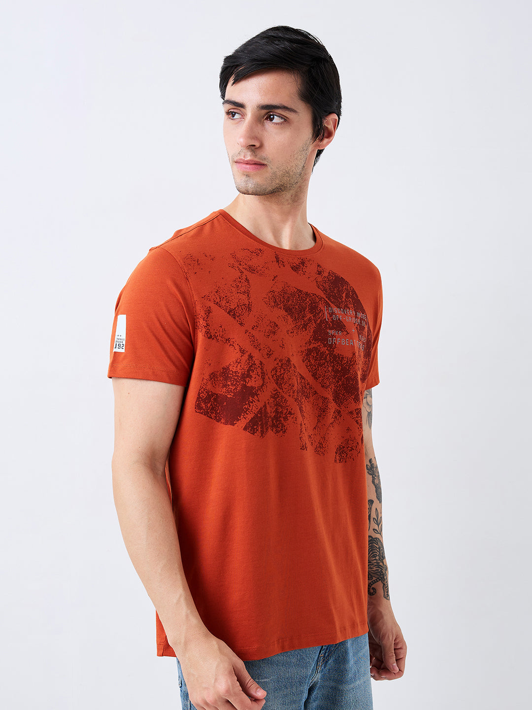 Spykar Brown Slim Fit Solid Half Sleeve T-Shirt For Men