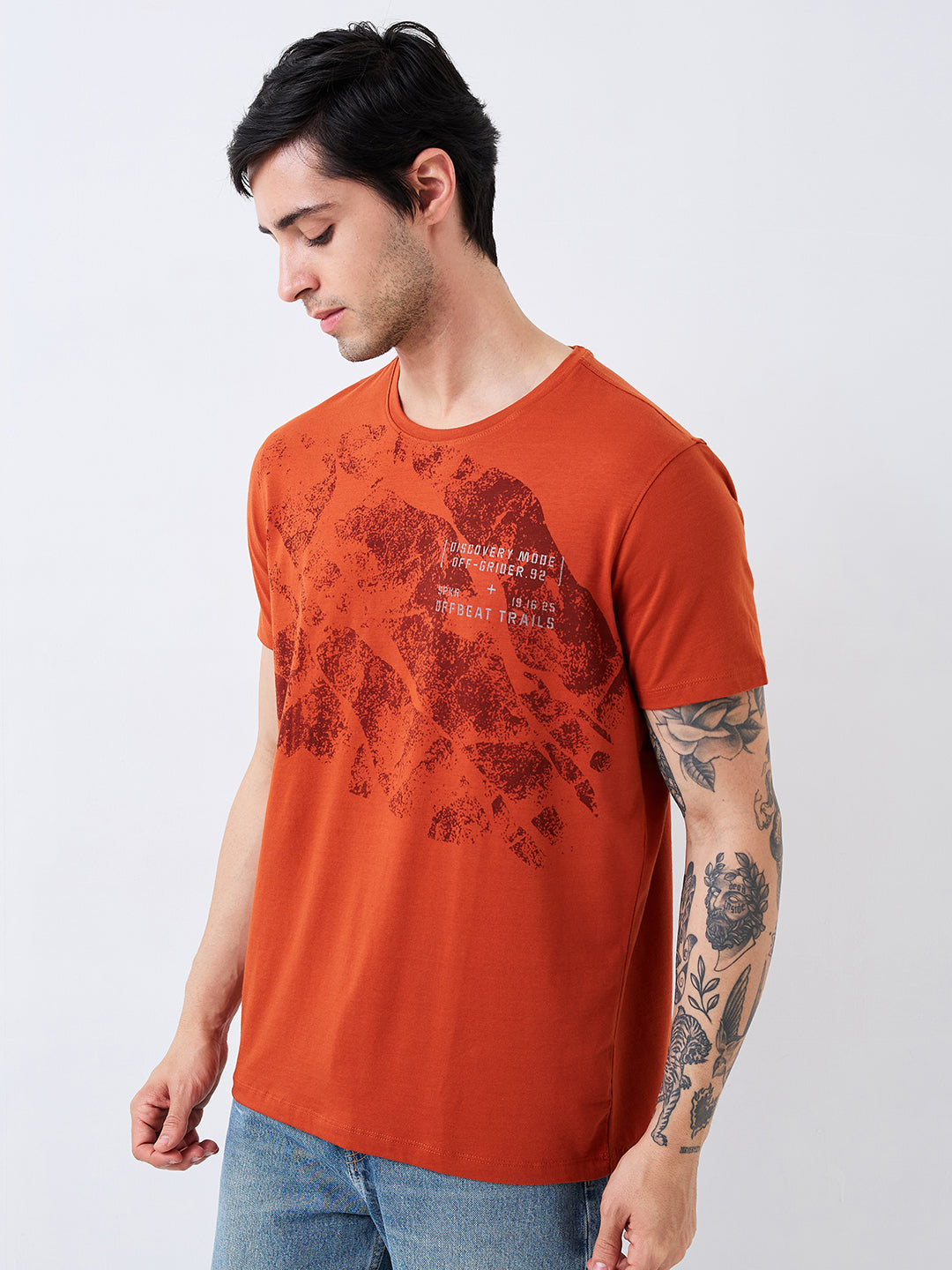 Spykar Brown Slim Fit Solid Half Sleeve T-Shirt For Men