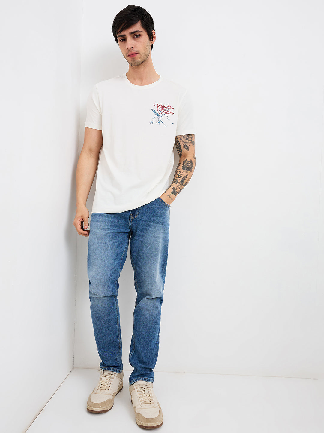 Spykar White Slim Fit Solid Half Sleeve T-Shirt For Men