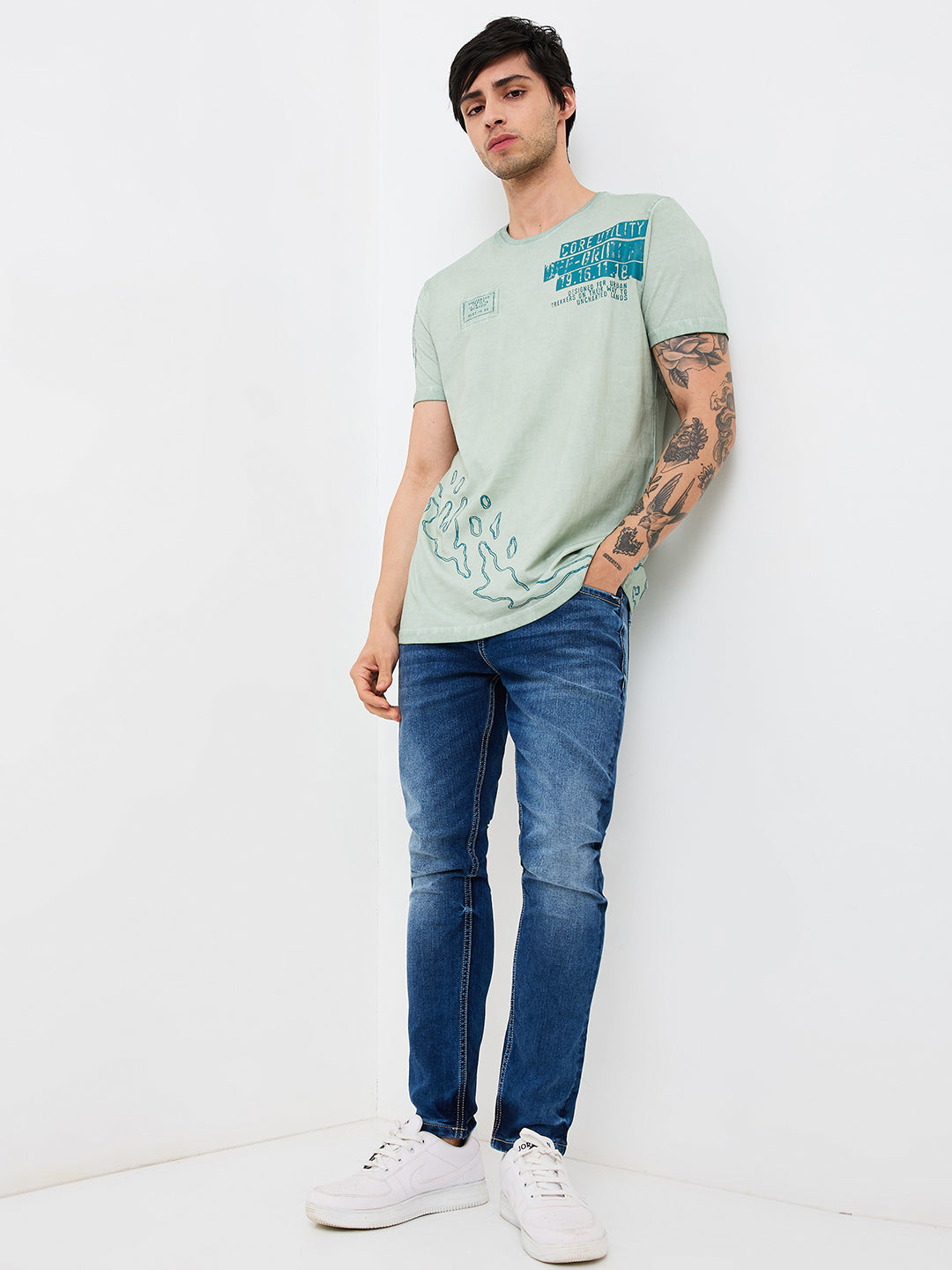 Spykar Green Slim Fit Solid Half Sleeve T-Shirt For Men