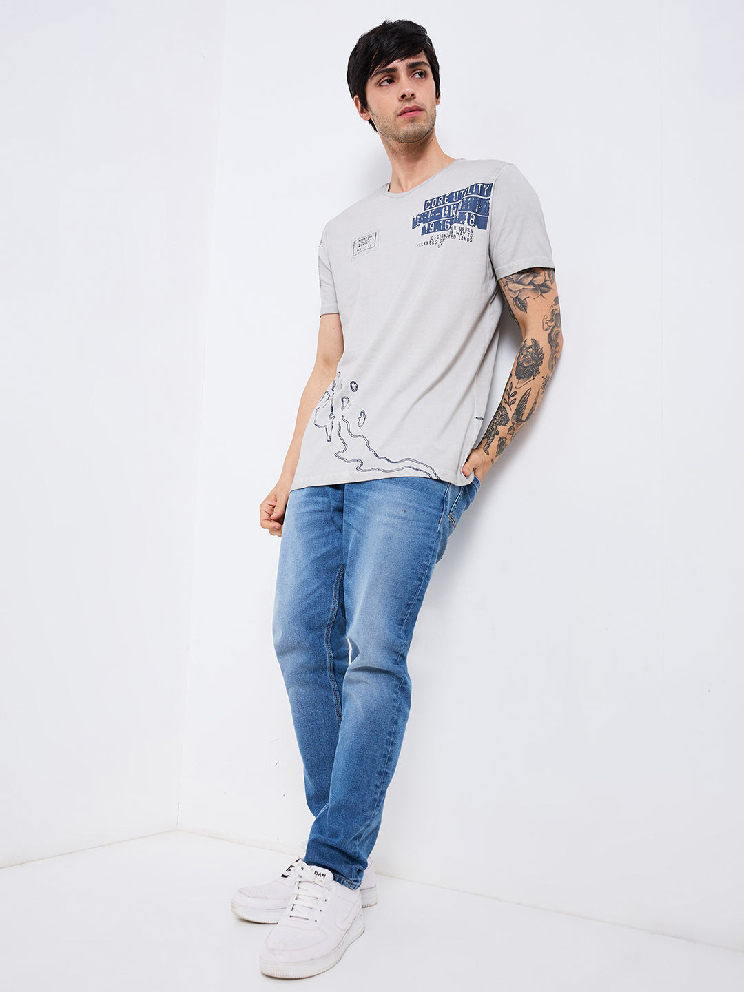 Spykar Grey Slim Fit Solid Half Sleeve T-Shirt For Men