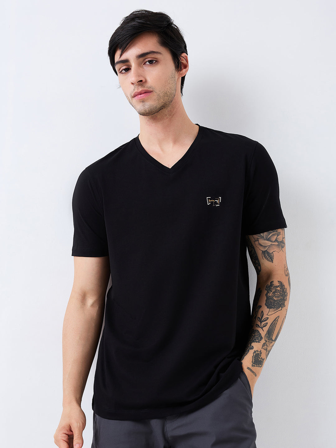 Spykar Black Slim Fit Solid Half Sleeve T-Shirt For Men