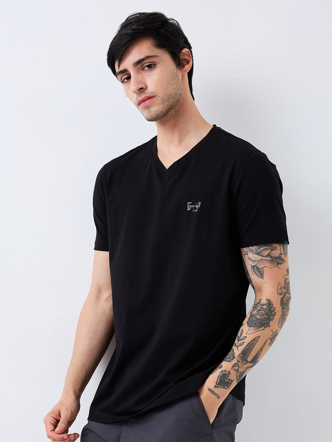 Spykar Black Slim Fit Solid Half Sleeve T-Shirt For Men