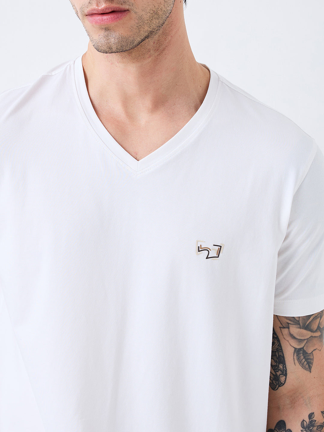 Men T-Shirt Solid White Slim Fit